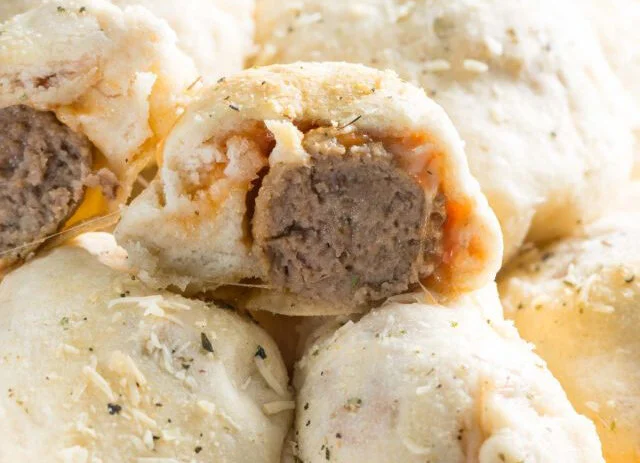 Easy-Meatball-Sub-Bites