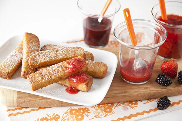 Homemade_fresh_berry_syrup-2