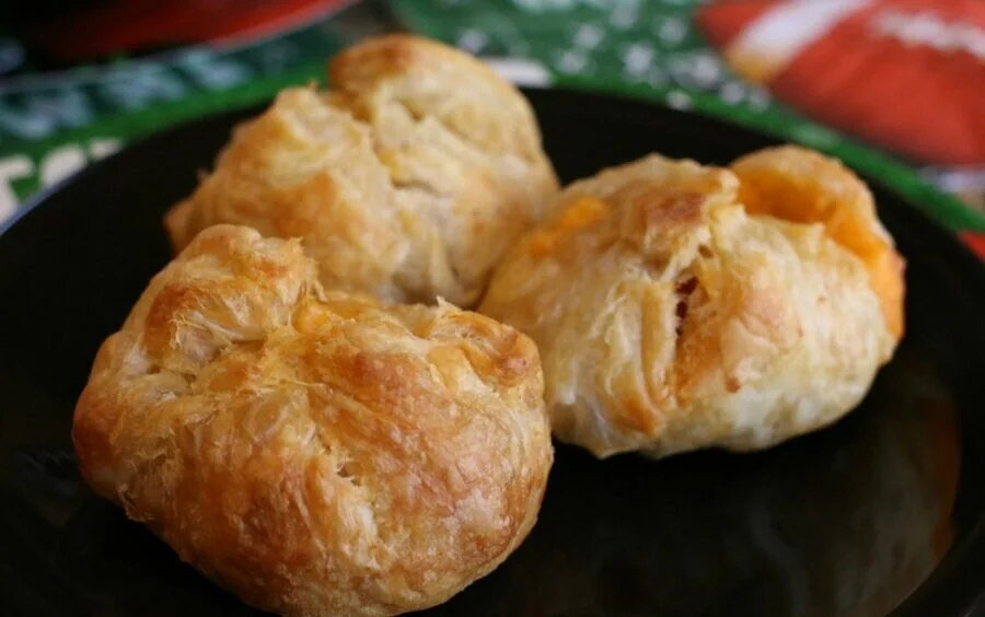 Puff-Pastry-Bites-After-Oven-e1686337444463