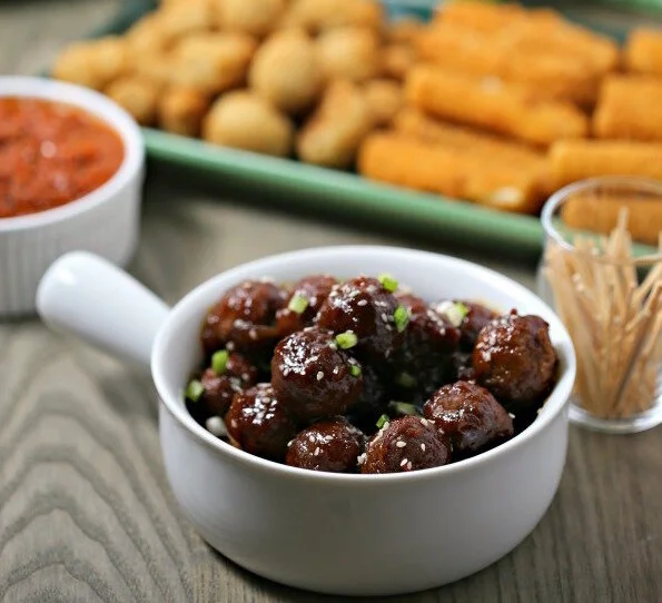 Slow-Cooker-Hawaiian-Meatballs-B-2-Br