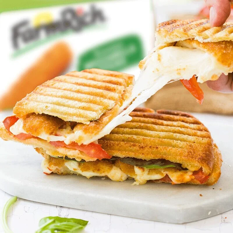 23FARM3580_MozzStickCapresePaniniRecipe_v1