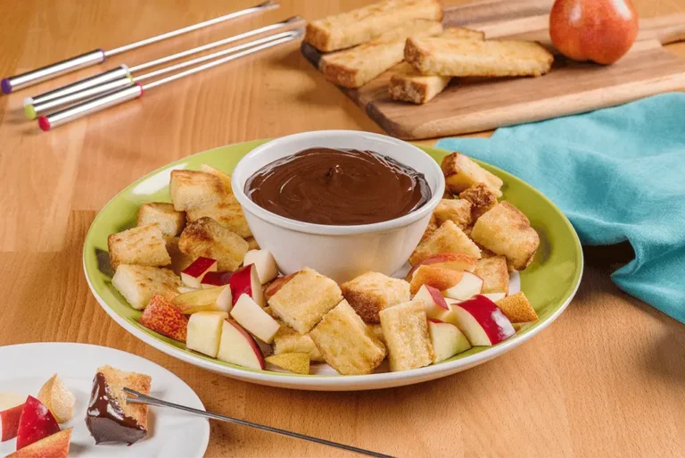 Easy-Rich-Chocolate-Fondue